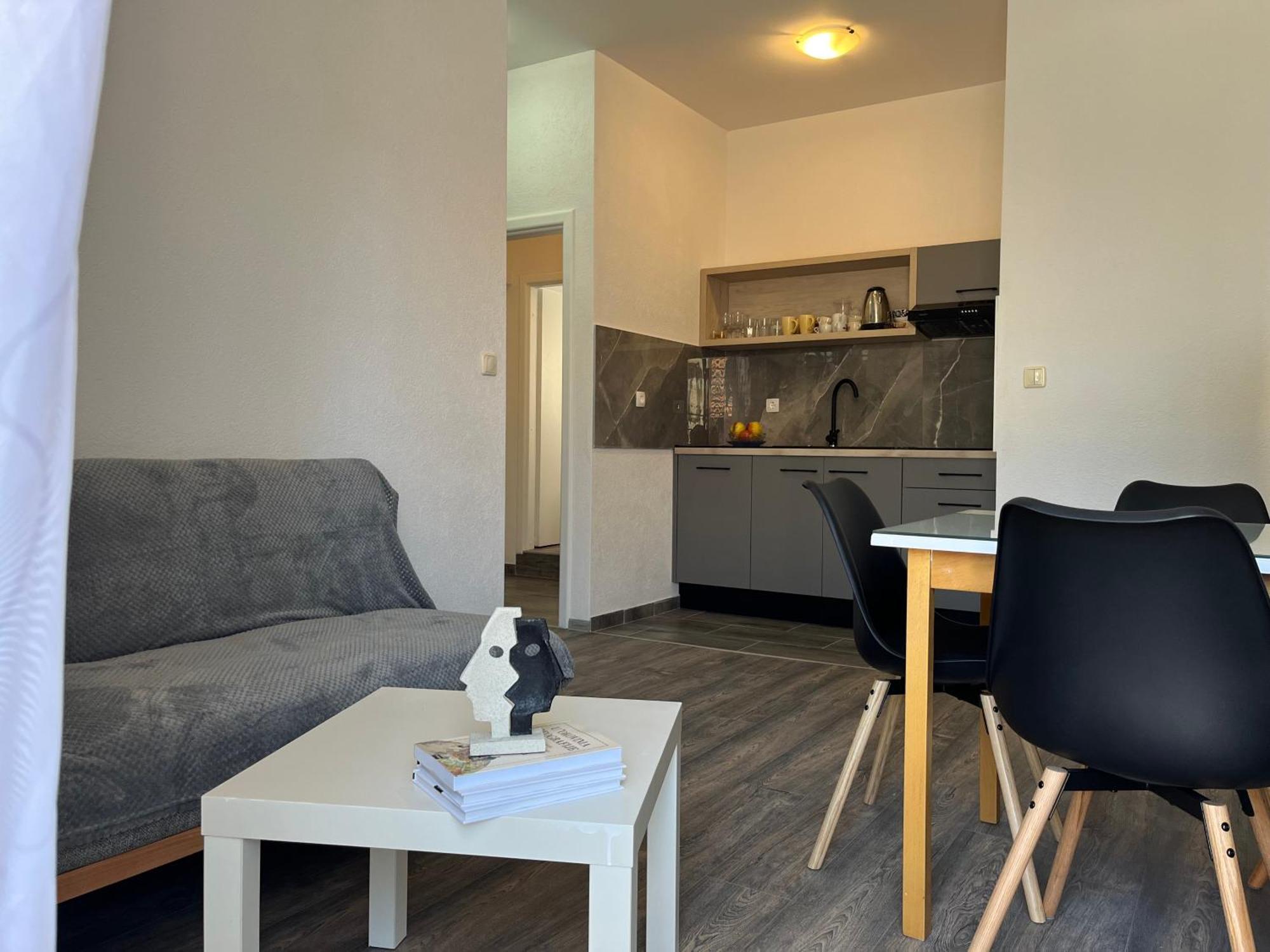 Apartment Makarska M&I, Free Private Parking Exterior foto
